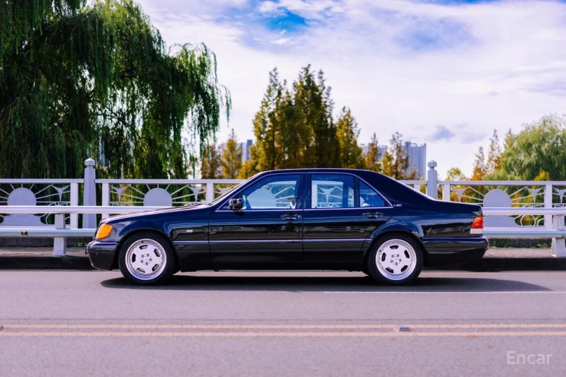 Mercedes-Benz S 320, снимка 4 - Автомобили и джипове - 52900244