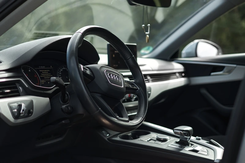 Audi A4 TDI AVANT, снимка 10 - Автомобили и джипове - 53177638