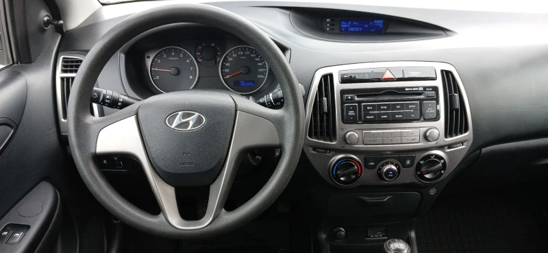 Hyundai I20 1.25куб. 86к.с, снимка 10 - Автомобили и джипове - 53591570
