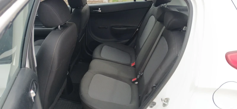 Hyundai I20 1.25куб. 86к.с, снимка 8 - Автомобили и джипове - 53591570