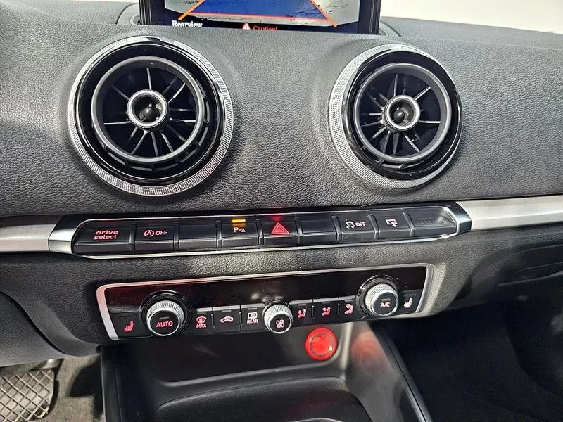 Audi A3 2.0 TDI, снимка 13 - Автомобили и джипове - 55006370