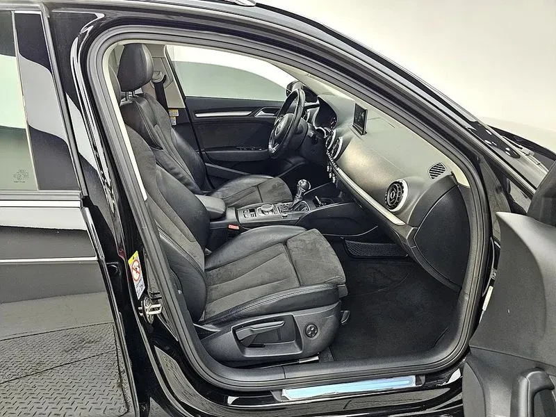 Audi A3 2.0 TDI, снимка 11 - Автомобили и джипове - 55006370