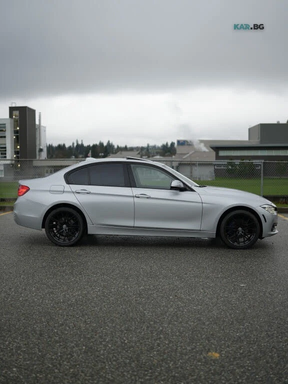 BMW 330 xDrive* AвтоКредит* (ЦЕНА ДО БГ), снимка 5 - Автомобили и джипове - 55015082