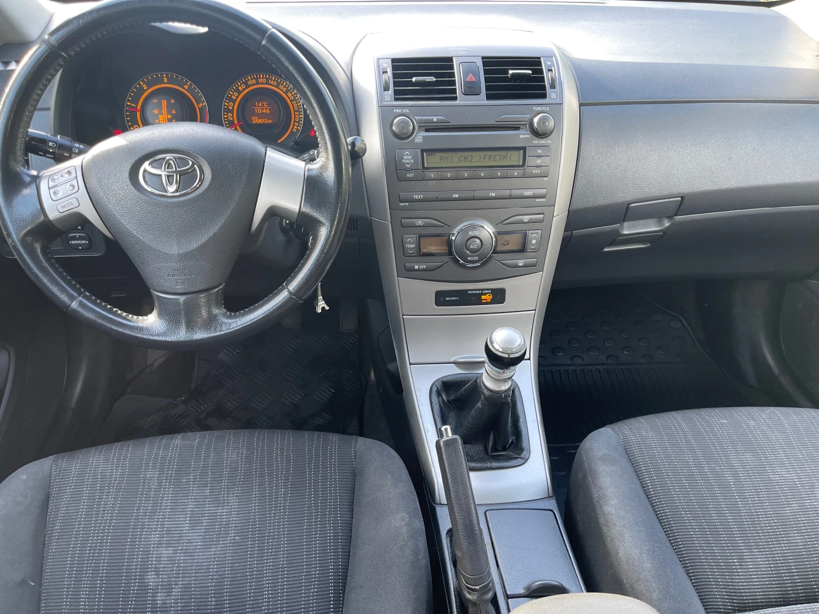 Toyota Corolla 2.0 D4D  - изображение 8