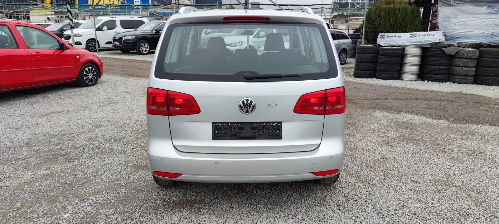 VW Touran 1.6TDI  - изображение 5