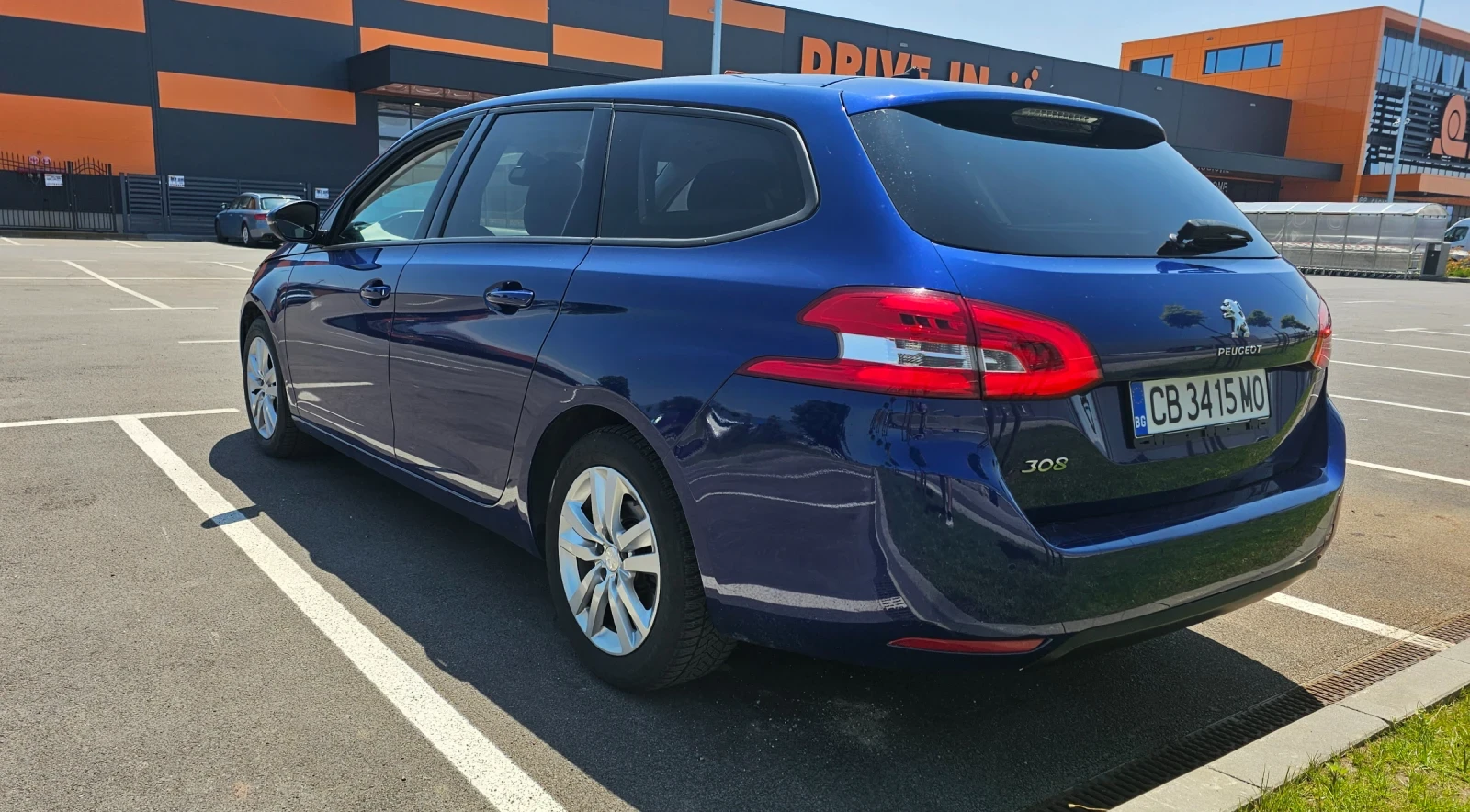Peugeot 308 SW 1.5 HDI/ EAT8 - изображение 6