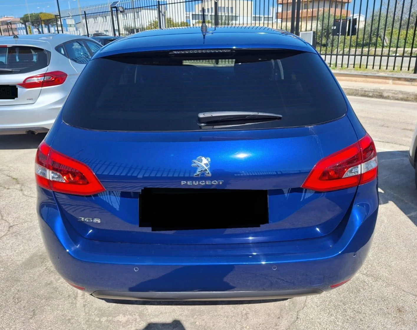 Peugeot 308 SW 1.5 HDI/ EAT8 - изображение 4