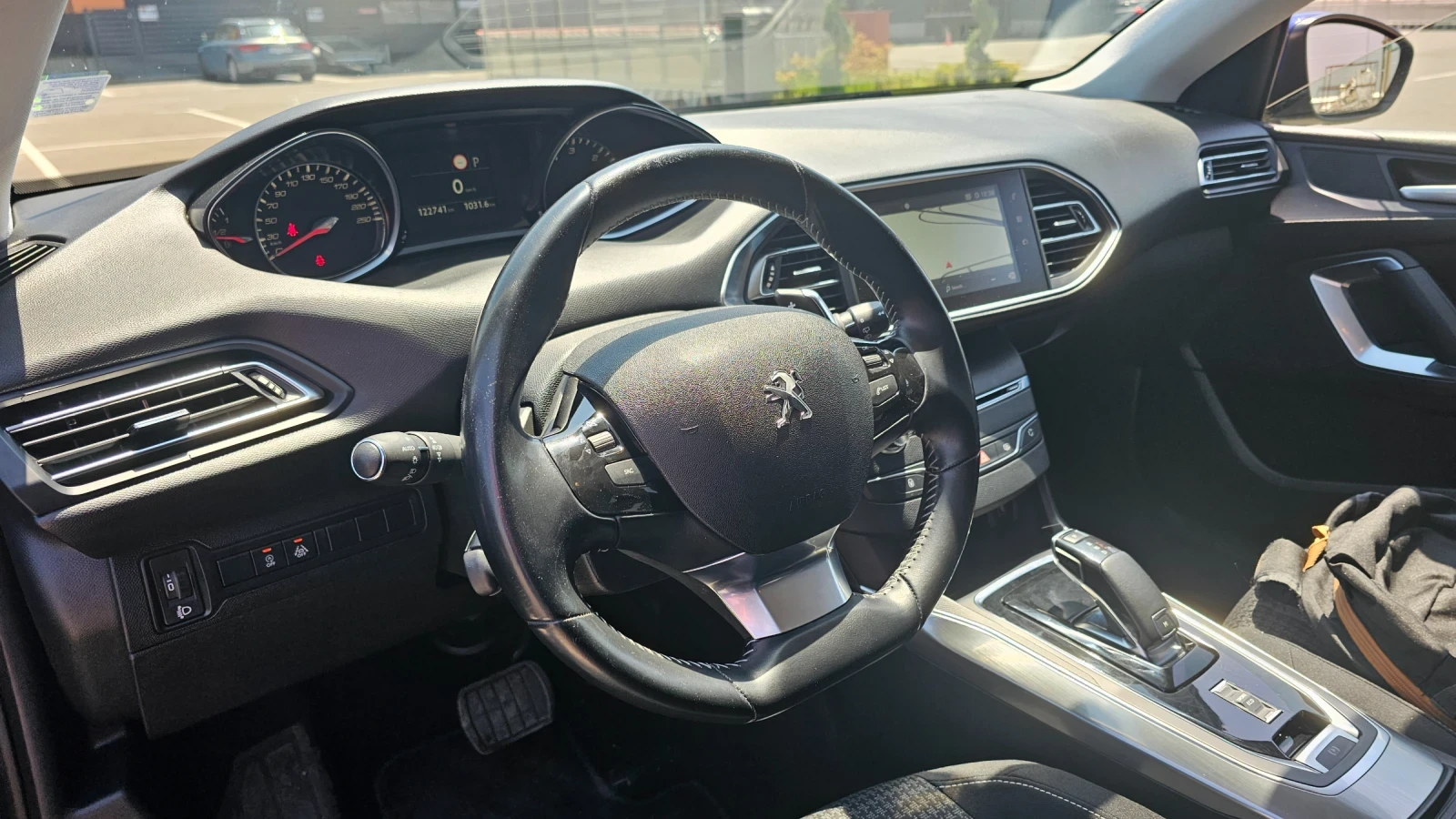 Peugeot 308 SW 1.5 HDI/ EAT8 - изображение 7