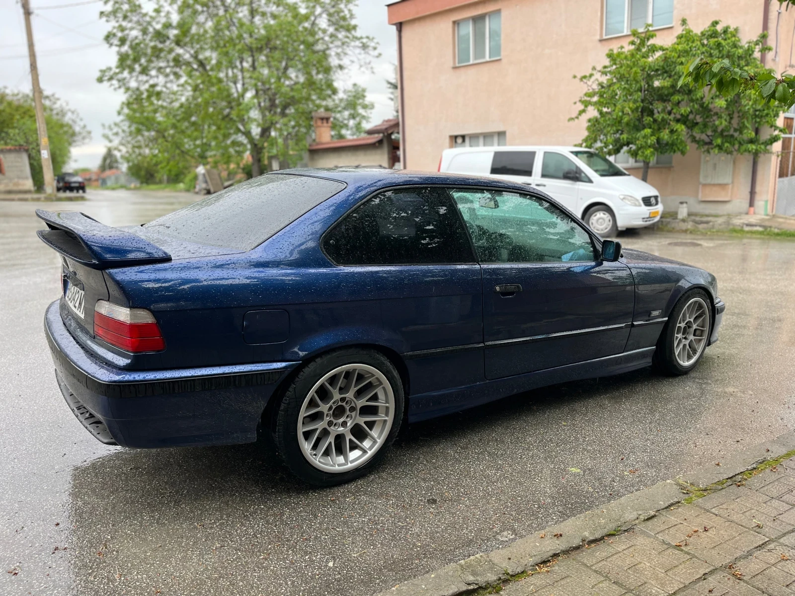 BMW 320 I - изображение 3