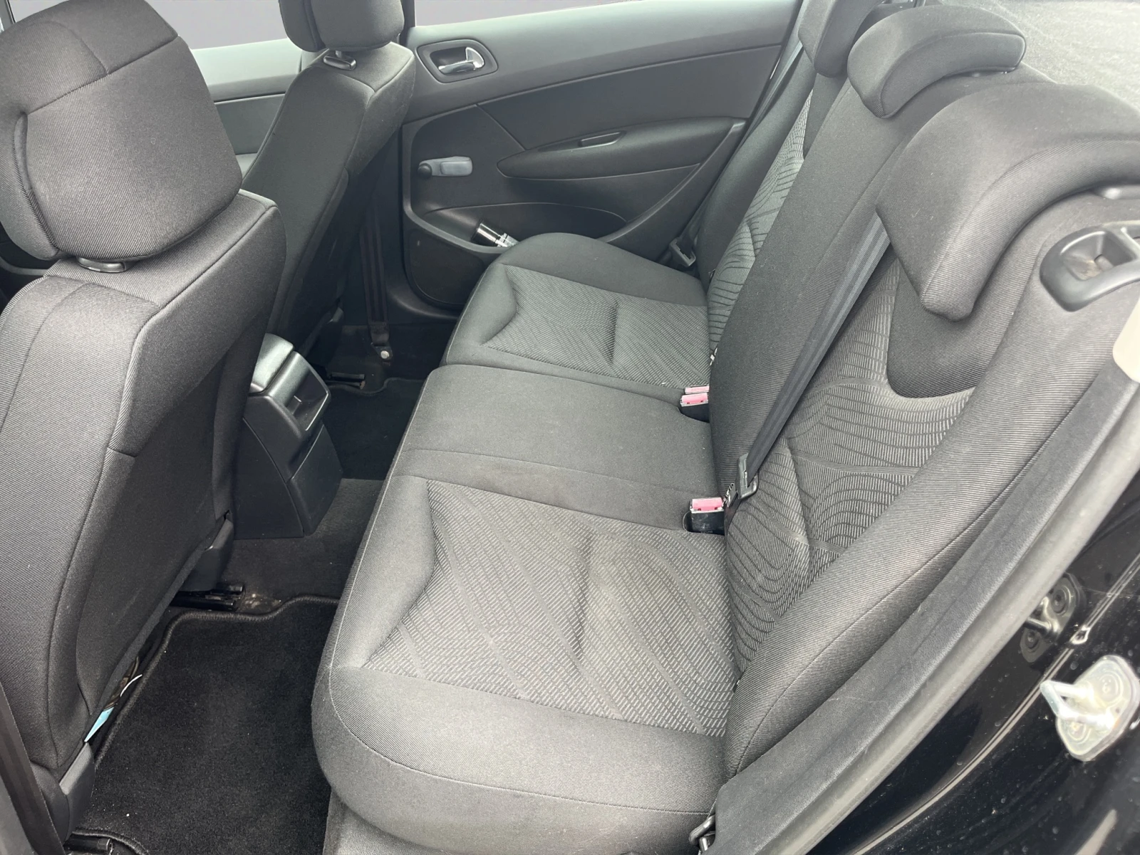 Peugeot 308  - изображение 9