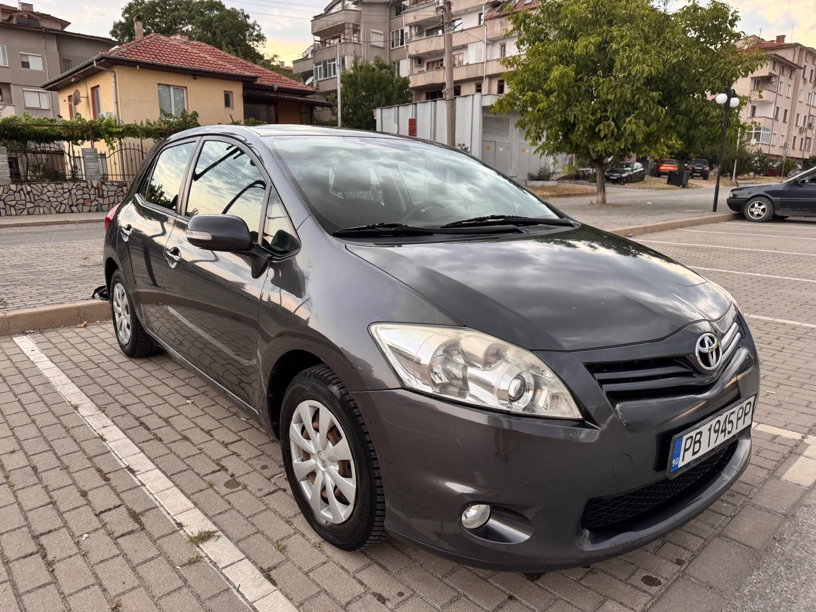 Toyota Auris  - изображение 7
