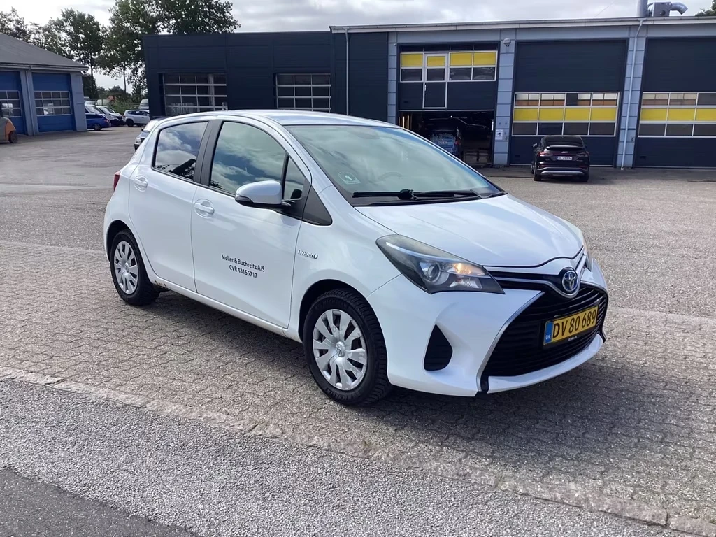 Toyota Yaris 1.5 Hubrid E-cvt van | Mobile.bg   2
