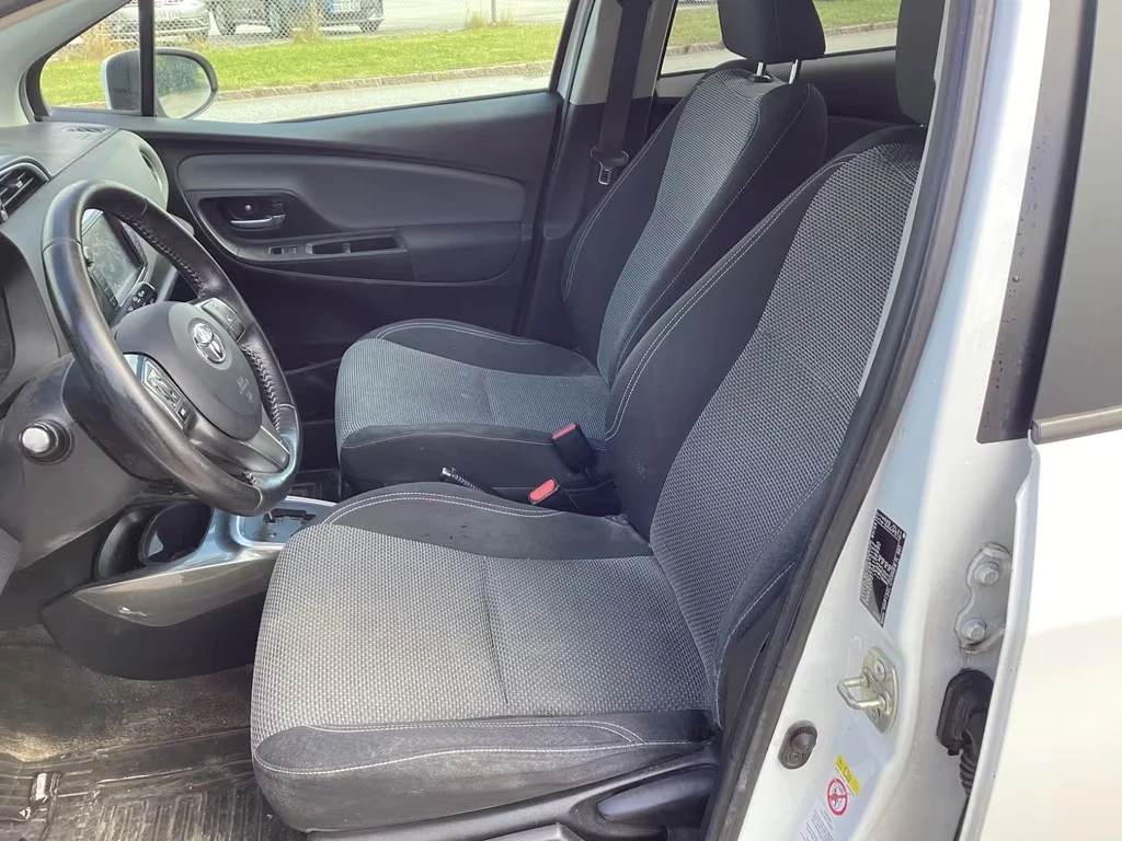 Toyota Yaris 1.5 Hubrid E-cvt van | Mobile.bg   5