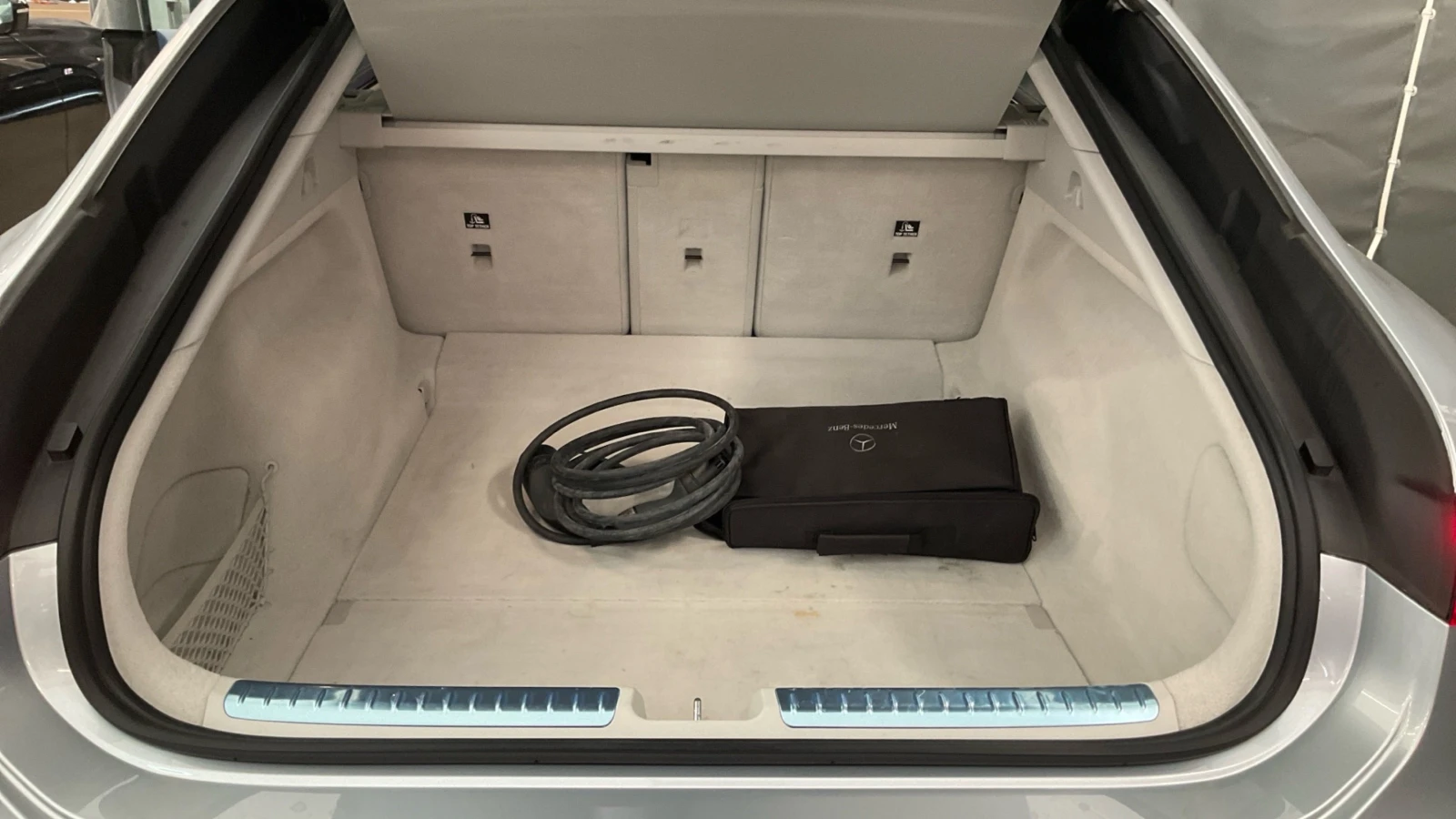 Mercedes-Benz EQS 580 EDITION1 AMG-PACKET 4MATIC HUD ПАНОРАМА FULL, снимка 15 - Автомобили и джипове - 53958840