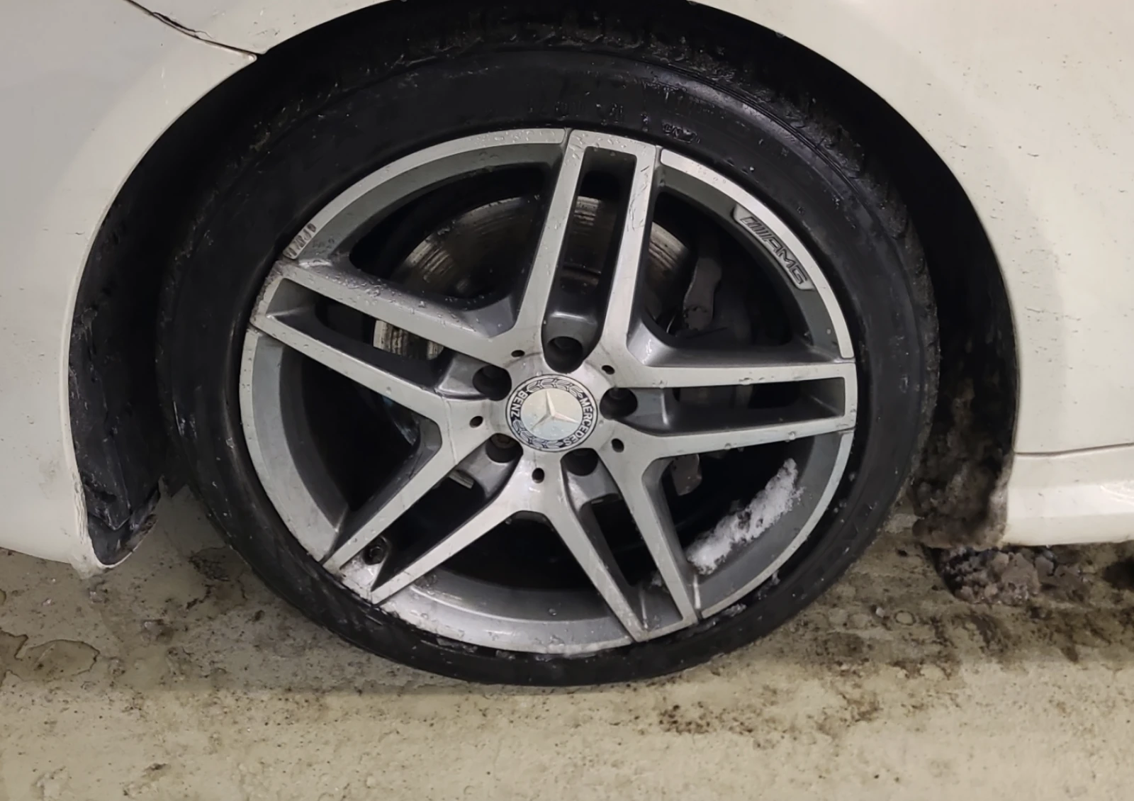 Mercedes-Benz E 350 КОжа* Подгрев* Кейлес* Blind Spot* PANO, снимка 8 - Автомобили и джипове - 53967325