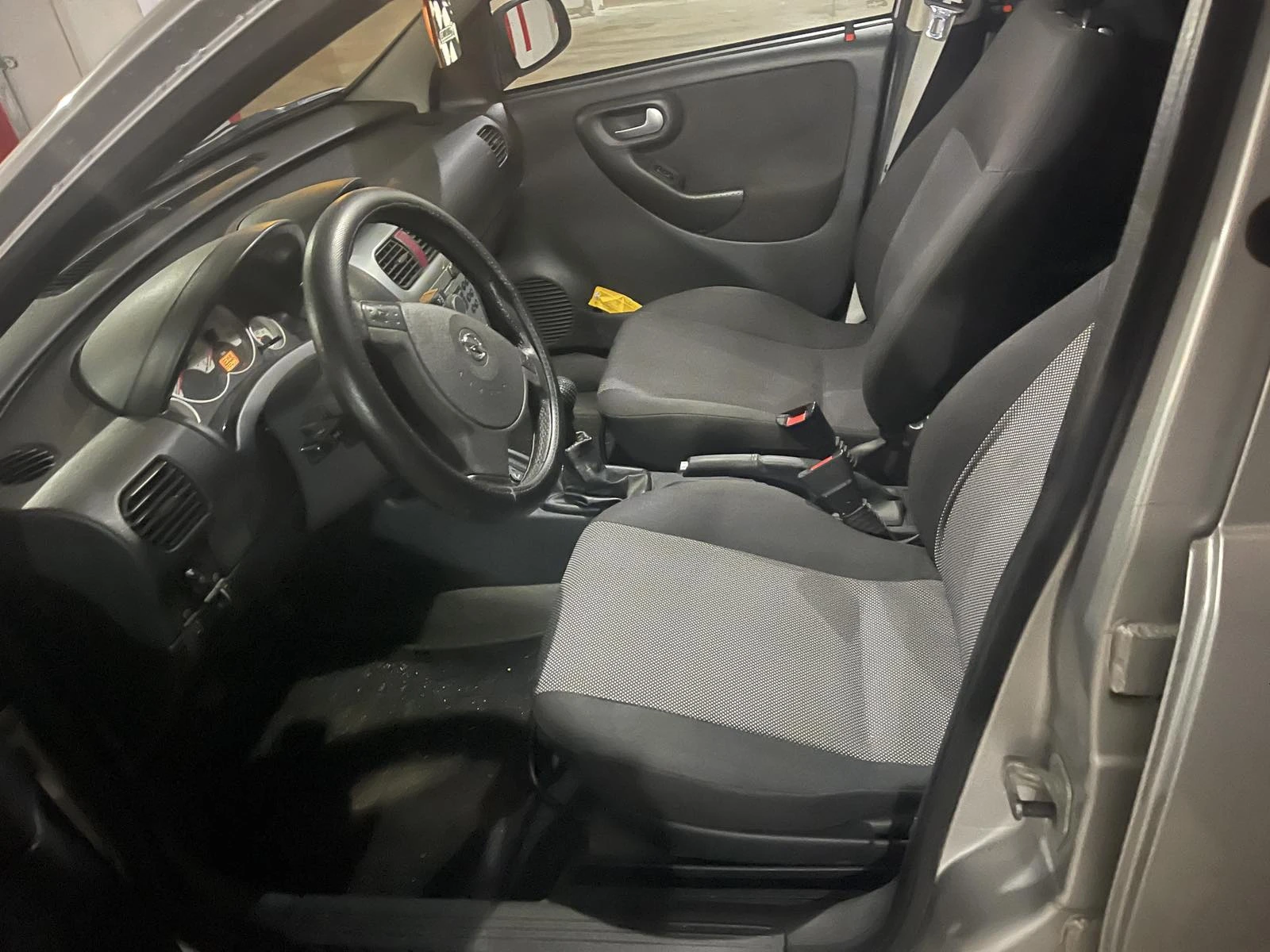 Opel Corsa 1.3CDTI, снимка 10 - Автомобили и джипове - 54054084