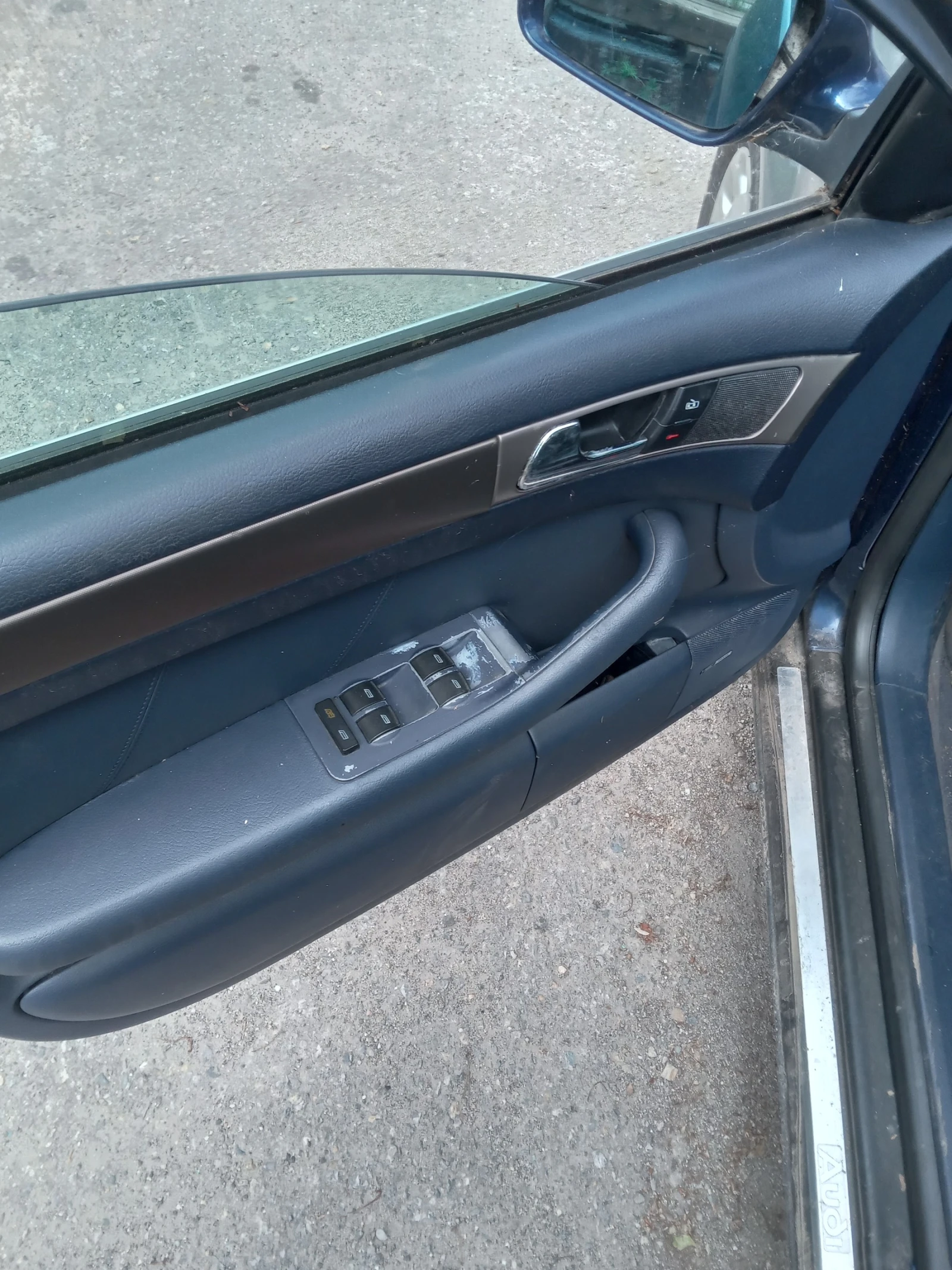 Audi A6 2.5 TDI, снимка 8 - Автомобили и джипове - 55165887