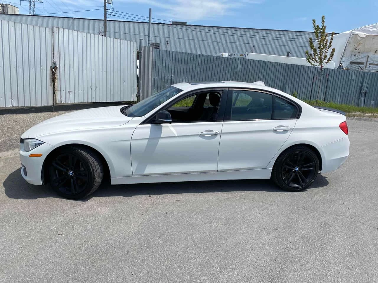 BMW 335 * xDrive * CARFAX * ОПЦИЯ ЗА ФИНАНСИРАНЕ , снимка 2 - Автомобили и джипове - 55226846