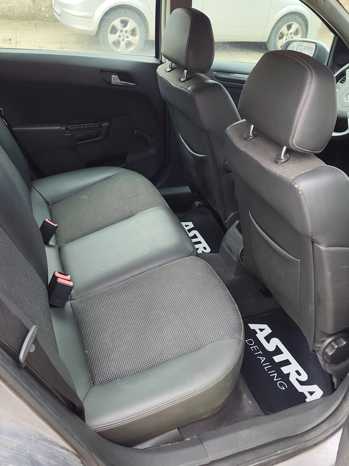 Opel Astra 1.9/16V, снимка 7 - Автомобили и джипове - 55251901