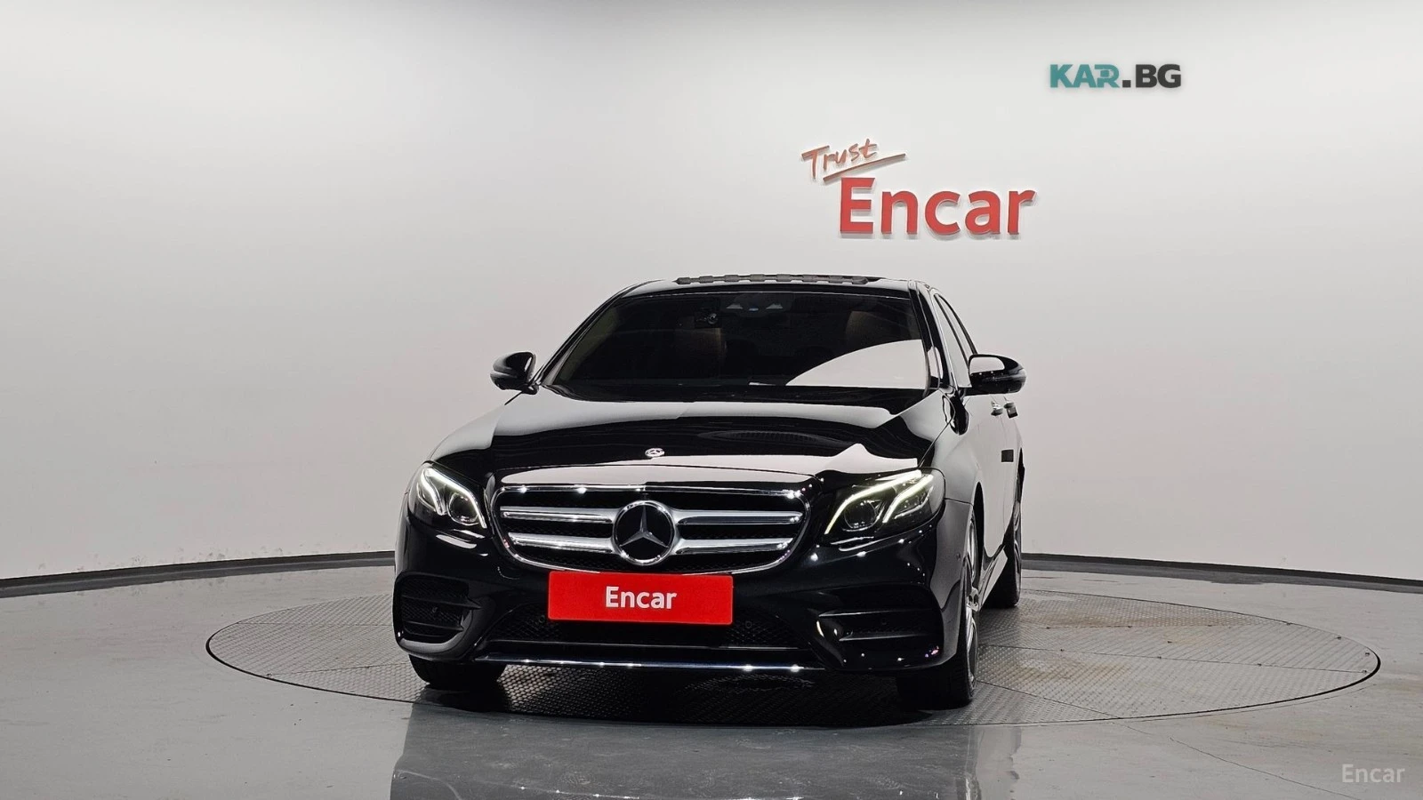 Mercedes-Benz E 300 4MATIC/AMG-LINE/PANOROOF/360CAMERA/BURMESTER, снимка 2 - Автомобили и джипове - 55403526