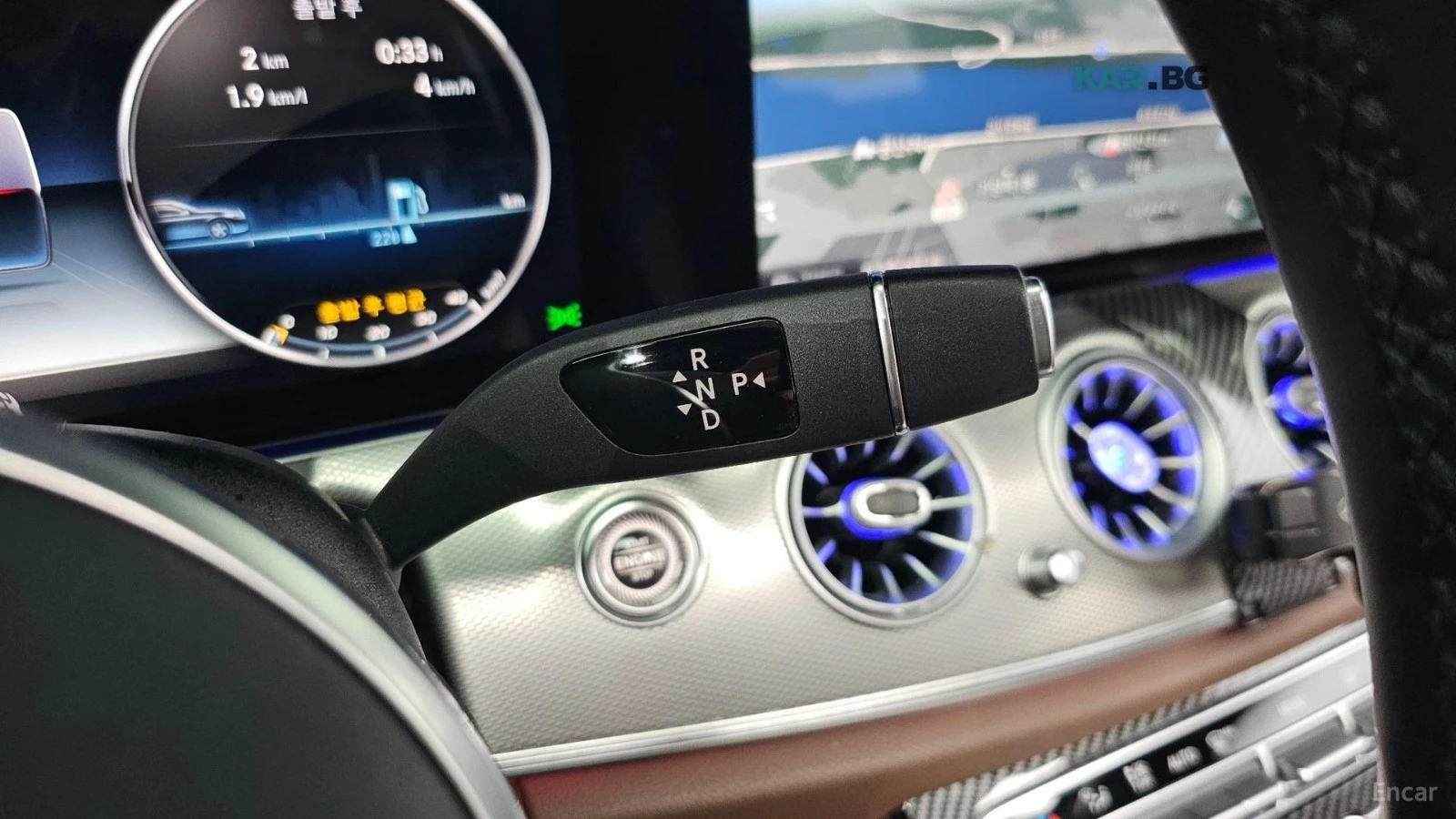 Mercedes-Benz E 300 4MATIC/AMG-LINE/PANOROOF/360CAMERA/BURMESTER, снимка 12 - Автомобили и джипове - 55403526