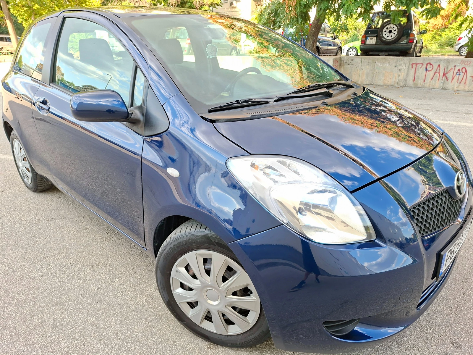 Toyota Yaris 1.0, снимка 5 - Автомобили и джипове - 55709569