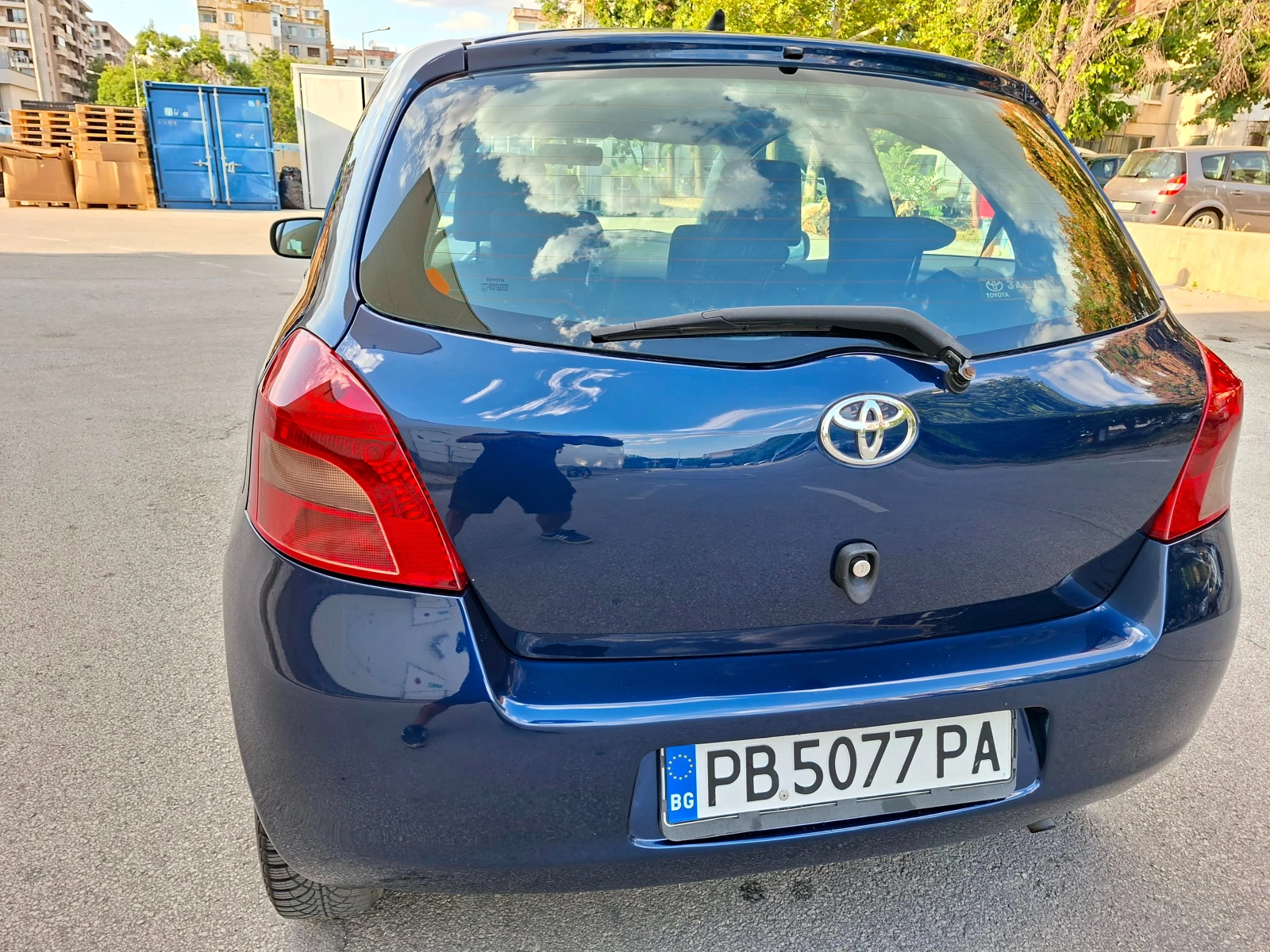 Toyota Yaris 1.0, снимка 10 - Автомобили и джипове - 55709569