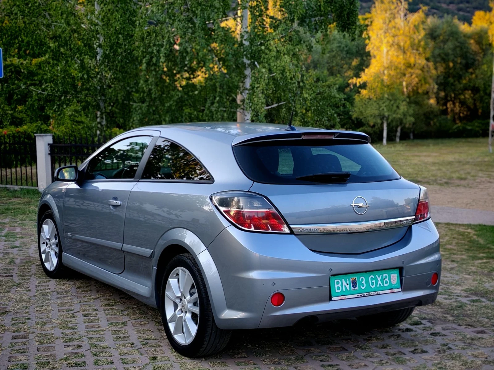 Opel Astra 1.6I 16V(116)* OPC-LINE* RECARO* XENON* НОВ ВНОС* , снимка 5 - Автомобили и джипове - 55729403