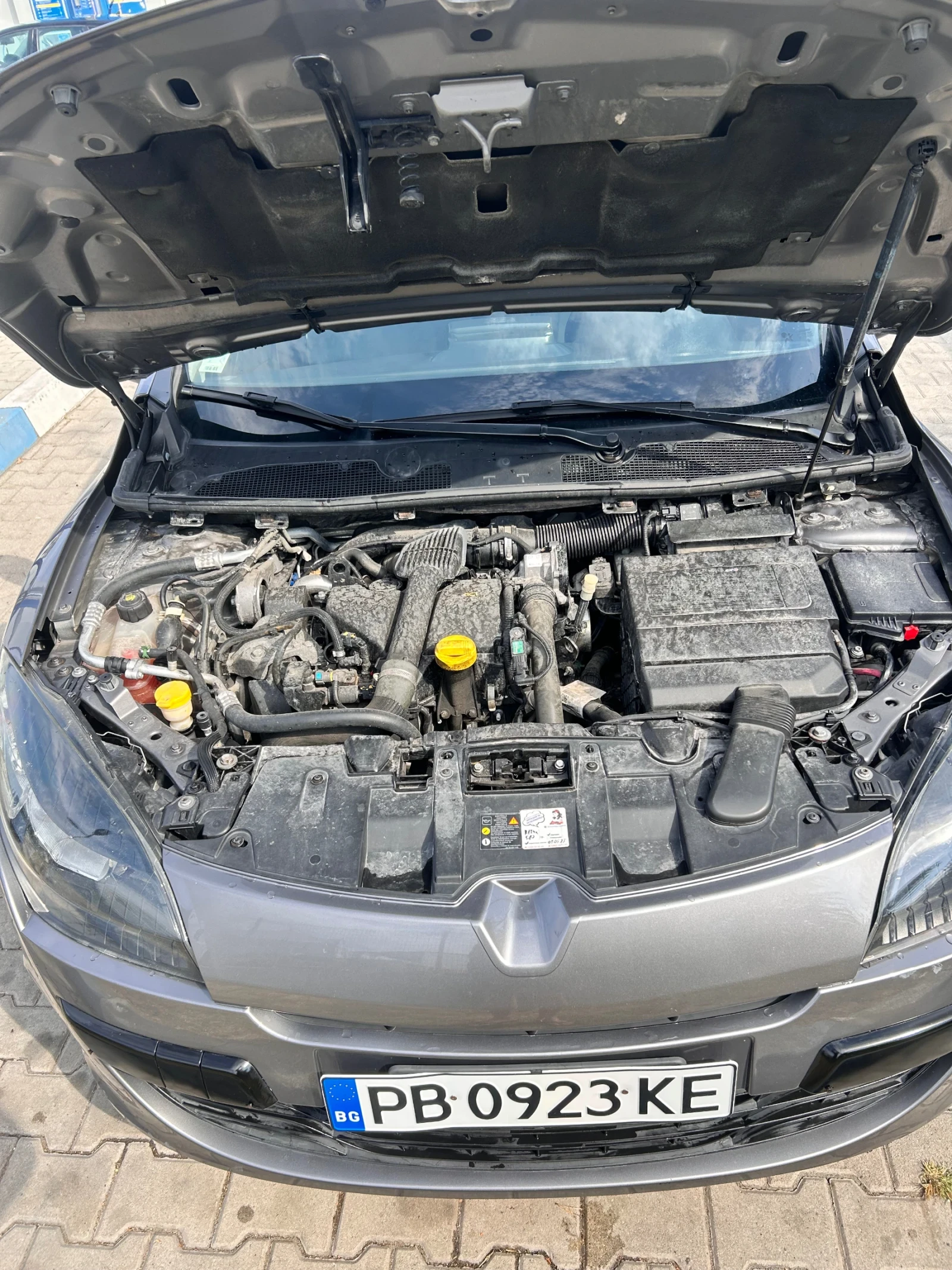 Renault Megane Grandtur, снимка 14 - Автомобили и джипове - 56038991
