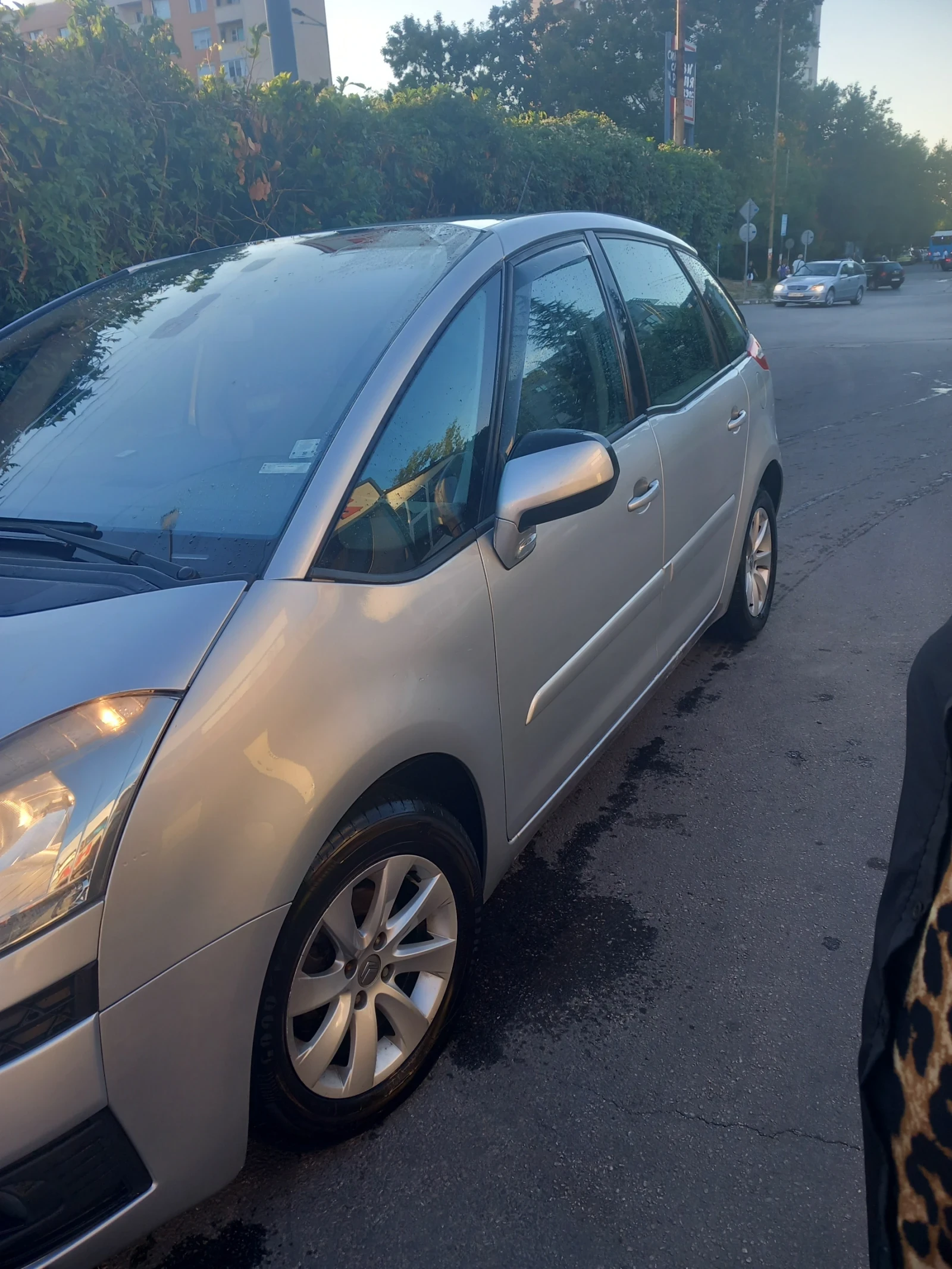 Citroen C4 Picasso, снимка 2 - Автомобили и джипове - 56074283