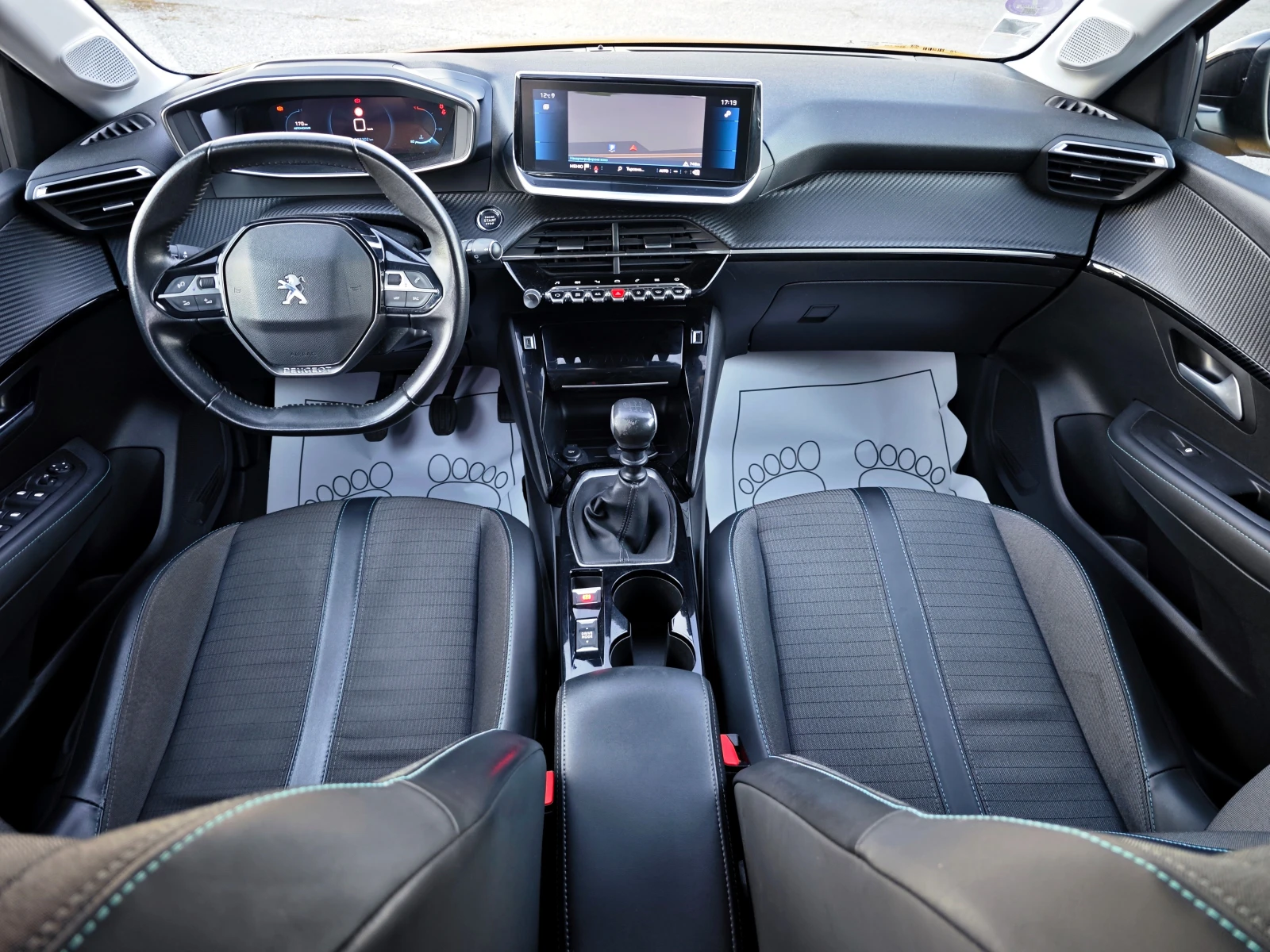 Peugeot 208 1.2 , снимка 8 - Автомобили и джипове - 56652793
