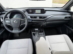 Lexus UX 250h 2.0 4x4 Hybrid в Гаранция, снимка 7