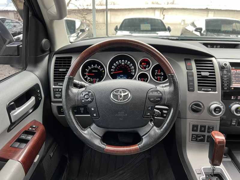 Toyota Sequoia PLATINUM, 6+ 1 SEATS, снимка 12 - Автомобили и джипове - 48773009