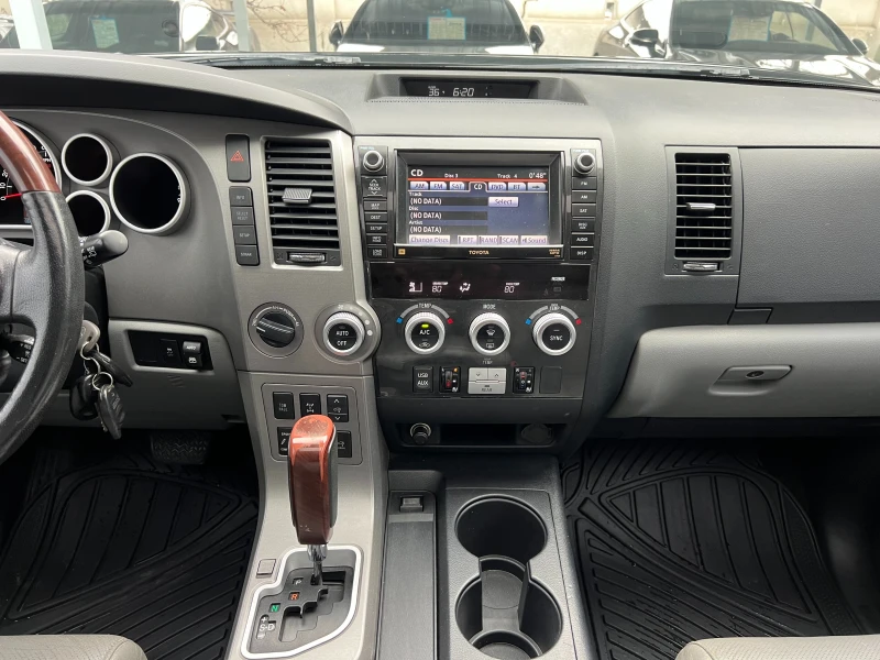 Toyota Sequoia PLATINUM, 6+ 1 SEATS, снимка 13 - Автомобили и джипове - 48773009