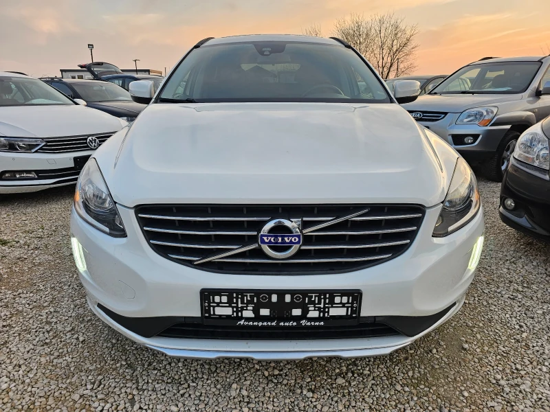 Volvo XC60 2.0D, Facelift , снимка 2 - Автомобили и джипове - 48912627