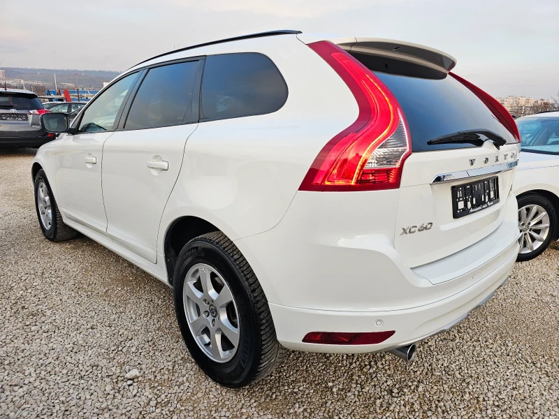 Volvo XC60 2.0D, Facelift , снимка 6 - Автомобили и джипове - 48912627