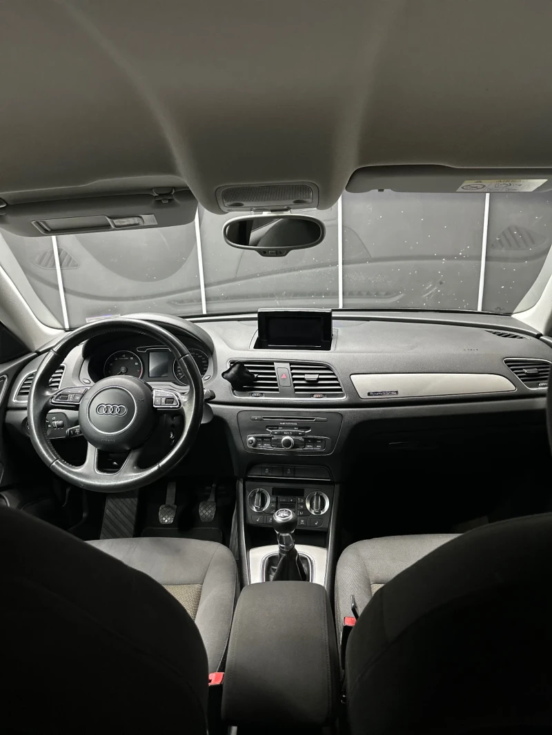 Audi Q3 2.0TFSI, снимка 17 - Автомобили и джипове - 49049363