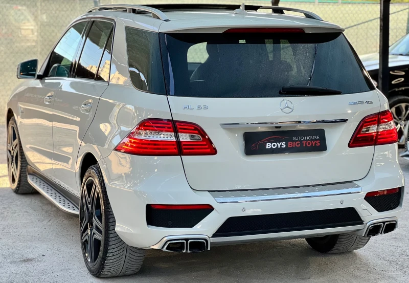 Mercedes-Benz ML 63 AMG БялаПЕРЛА* Обдухване* Печка* Панорама* harman/kard, снимка 5 - Автомобили и джипове - 51907929