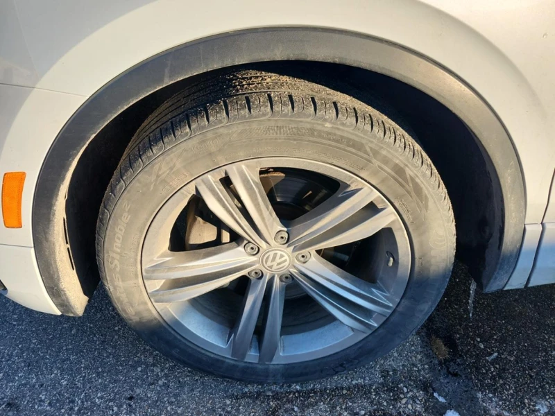 VW Tiguan R-line* Fender* 360* Carplay , снимка 6 - Автомобили и джипове - 52551697