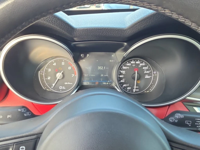 Alfa Romeo Stelvio Ti AWD* harman/kardon* подгрев* панорама* , снимка 9 - Автомобили и джипове - 53009196