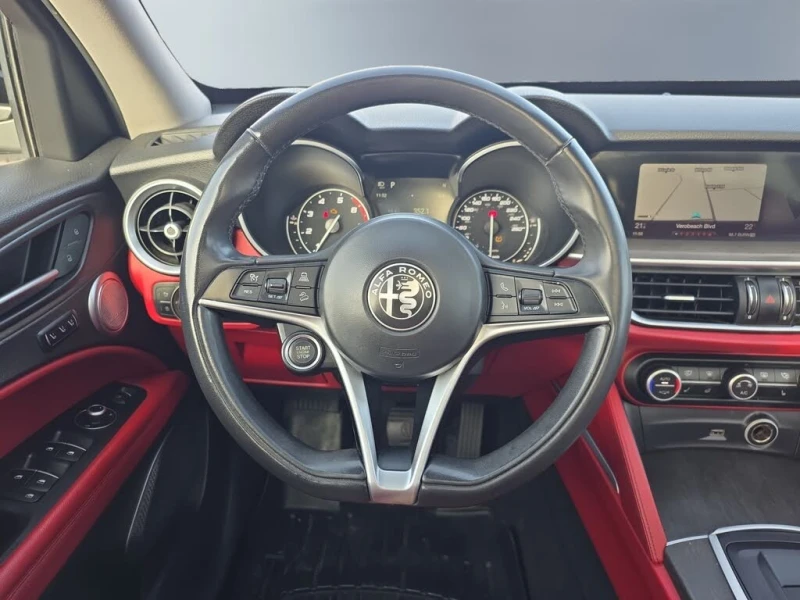 Alfa Romeo Stelvio Ti AWD* harman/kardon* подгрев* панорама* , снимка 8 - Автомобили и джипове - 53009196
