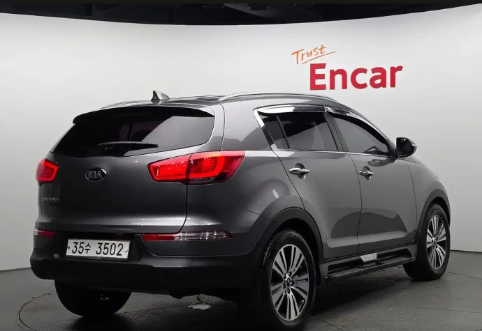 Kia Sportage 2.0 CRDI 4WD - изображение 2
