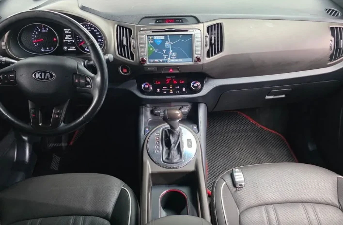 Kia Sportage 2.0 CRDI 4WD - изображение 7