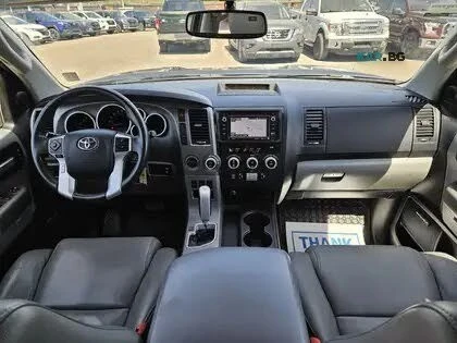 Toyota Sequoia ПОДГРЕВ* ШИБИДАХ* BLINDSPOT* , снимка 10 - Автомобили и джипове - 56602250