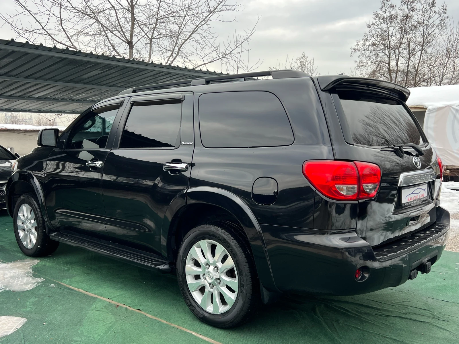 Toyota Sequoia PLATINUM, 6+ 1 SEATS - изображение 6