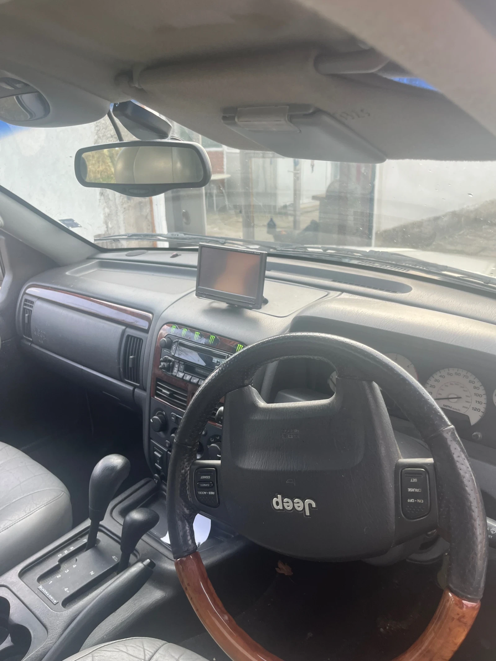 Jeep Grand cherokee  - изображение 9