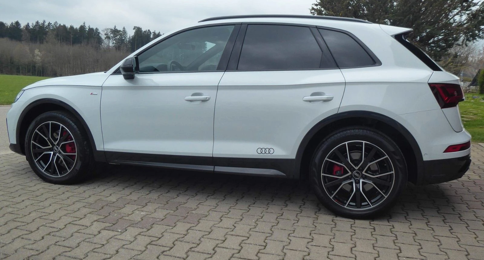 Audi Q5 40 TDI quatt. EDITION ONE S-LINE - изображение 6