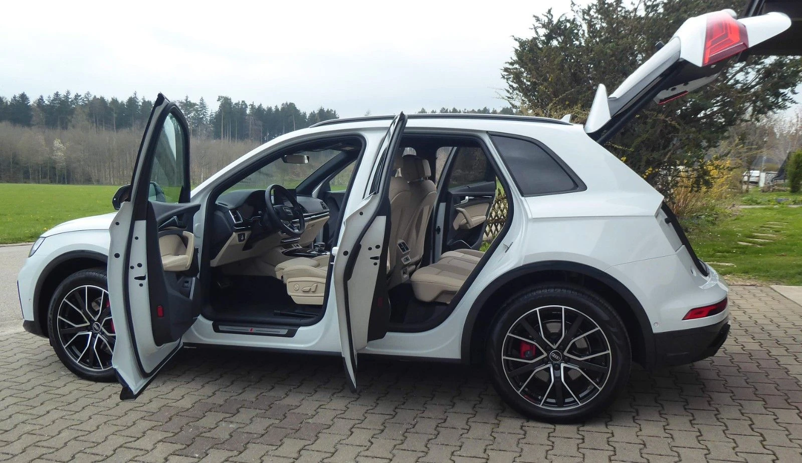 Audi Q5 40 TDI quatt. EDITION ONE S-LINE - изображение 5