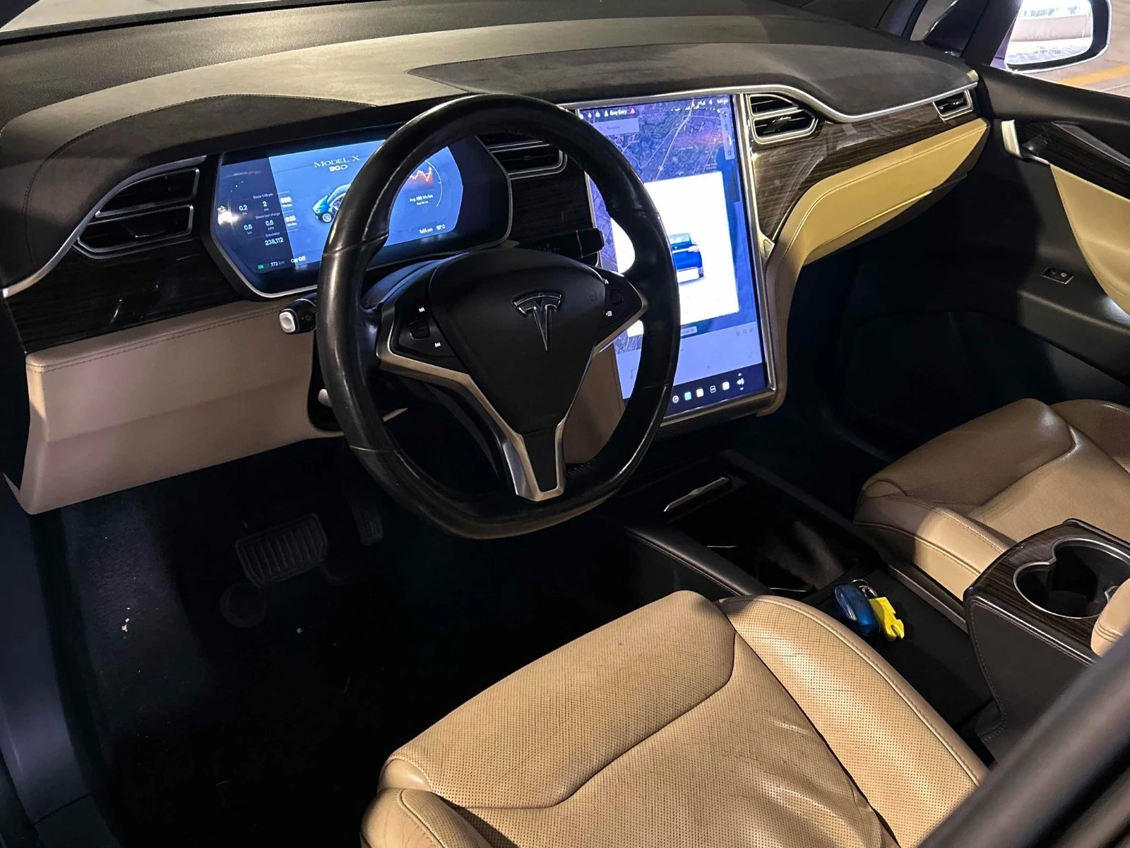 Tesla Model X P90D CARFAX    | Mobile.bg   6