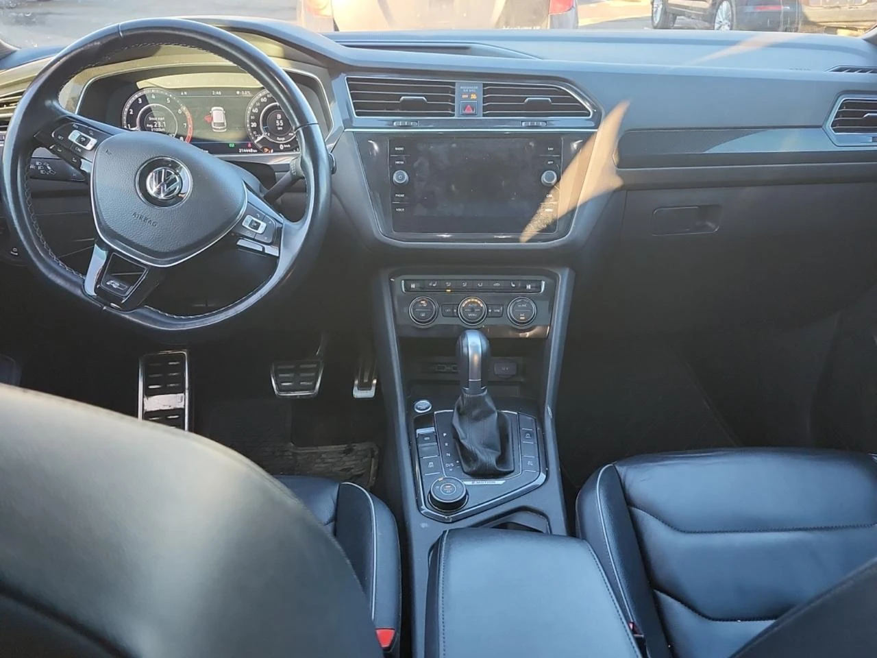 VW Tiguan R-line* Fender* 360* Carplay  - изображение 10